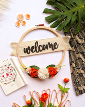 Load image into Gallery viewer, Welcome hoop floral hanging